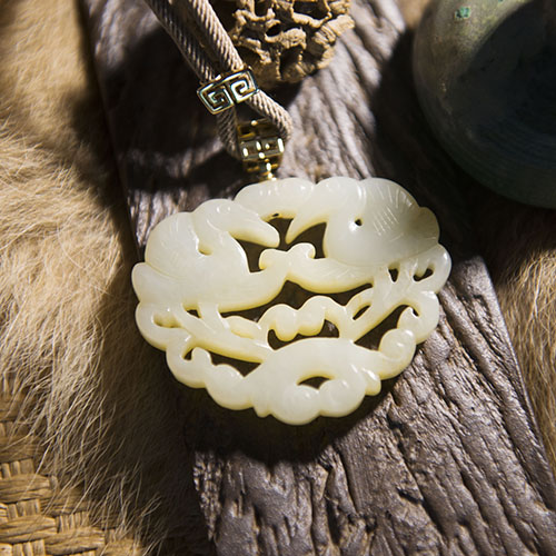 宋代白玉镂空双鹤佩
